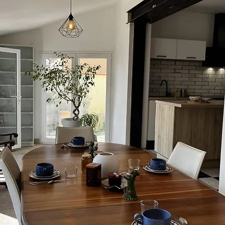 Maison A Proche De La Et Des Commodites - Fr-1-696-84 Σπίτι διακοπών *