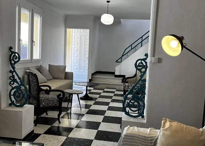 Prázdninový dům Maison A Proche De La Et Des Commodites - Fr-1-696-84