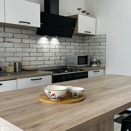 Maison A Proche De La Et Des Commodites - Fr-1-696-84 Canet-en-Roussillon